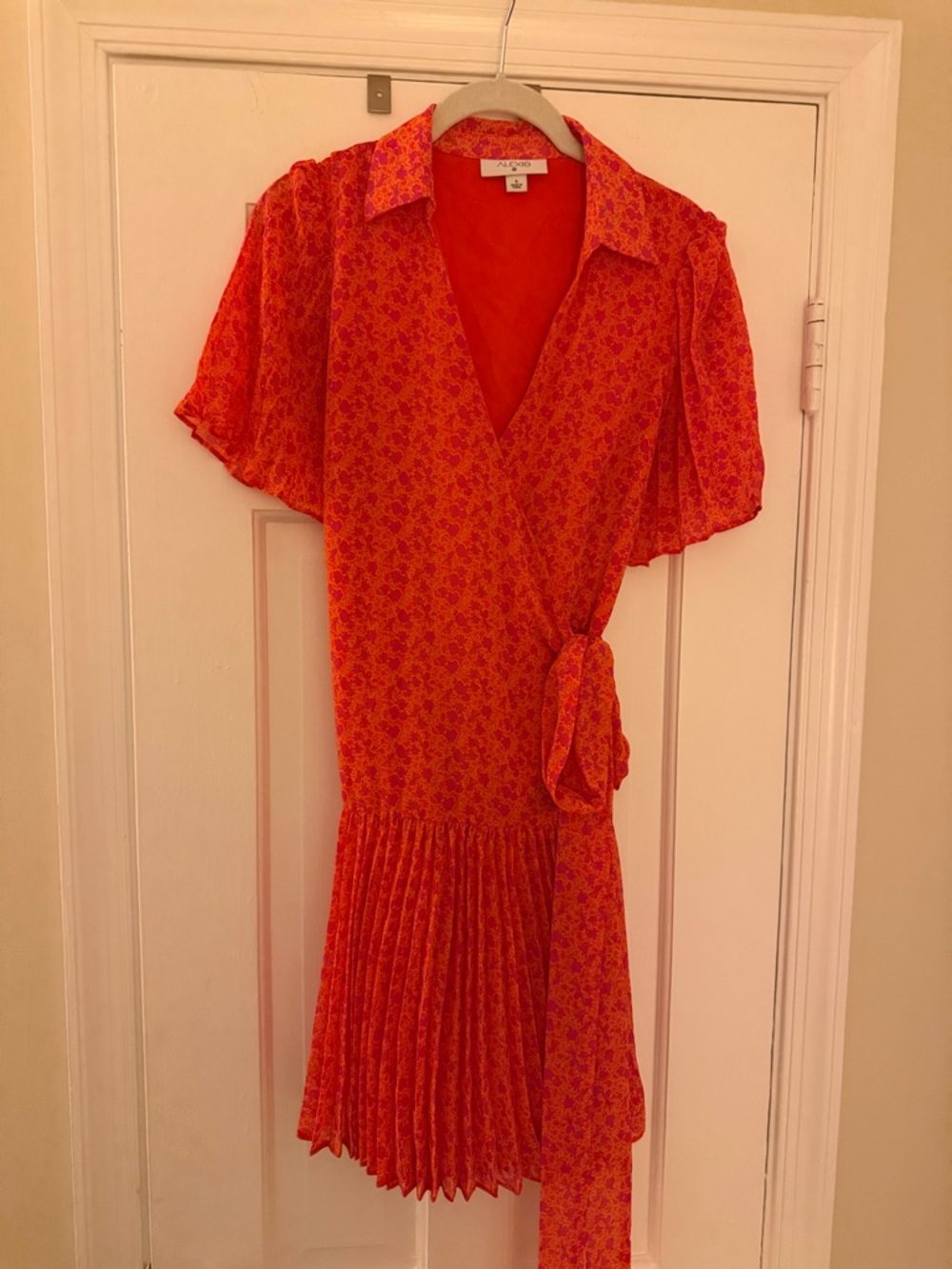 Alexis x Target Size S Orange Floral Wrap Dress